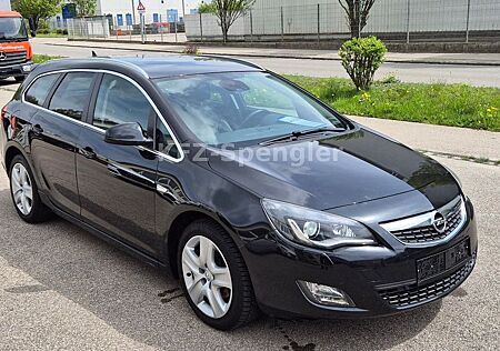 Opel Astra J Sports Tourer Navi,SHZ,OPC-Line,Xenon