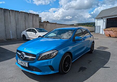 Mercedes-Benz A 180 SCORE! SCORE!