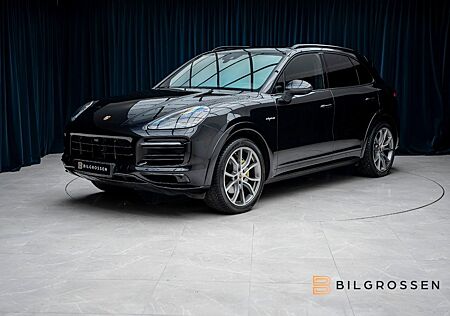 Porsche Cayenne E-Hybrid SportDesign Pano HUD SoftC Bose