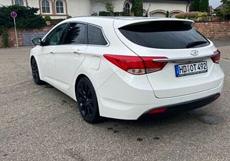 Hyundai i40 cw 2.0 GDI Premium Automatik Premium