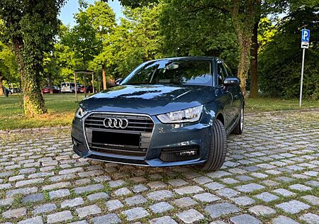 Audi A1 1.0 TFSI ultra Sportback, Blau, 95 PS, EURO 6