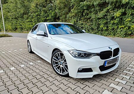 BMW 320d F30 M-Paket, HUD,Navi Professionell, Sounds