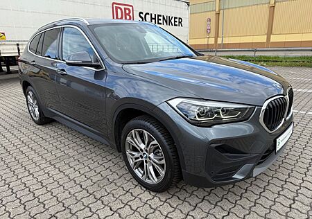 BMW X1 Baureihe sDrive 18 i Design NAV/KAM/LED!