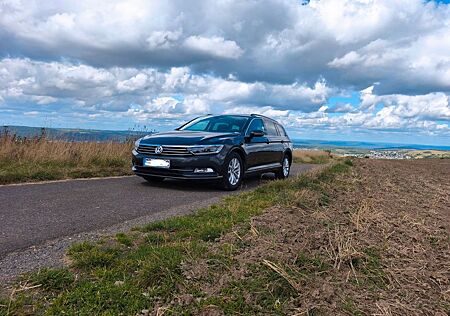 VW Passat Variant Volkswagen 2.0 TDI SCR 140kW DSG Sthz, LED
