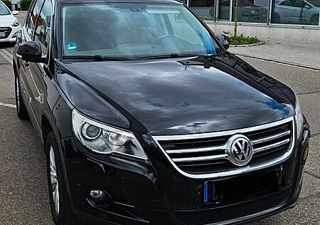 VW Tiguan Volkswagen 2.0 TDI DSG 4MOTION Sport & Style Spo...