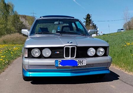BMW 323i E21 6Zylinder