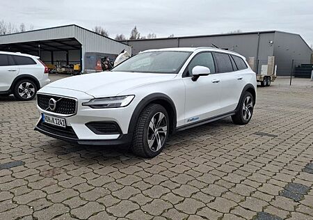 Volvo V60 CC V60 Cross Country B4 D AWD Plus Auto Plus