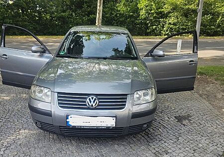 VW Passat Volkswagen 2.0 96kW Comfortline