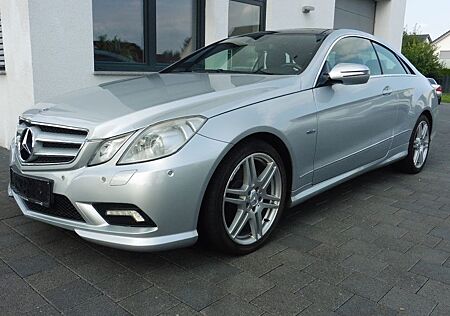 Mercedes-Benz E 350 E -Klasse Coupe CDI AMG Li*Panora.