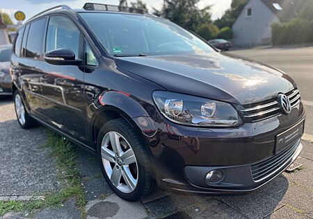 VW Touran Volkswagen Life BMT