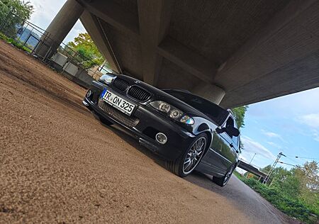 BMW 325i touring, Xenon, gr. Navi, M-Paket, AHK