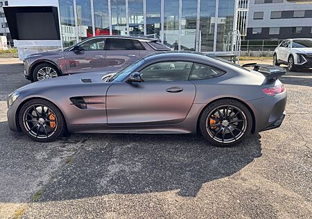 Mercedes-Benz AMG GT R Mercedes- R