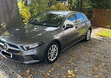 Mercedes-Benz A 200 progressive