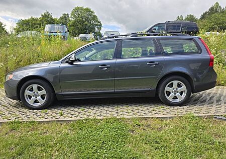 Volvo V70 Kombi Teilleder 1.Hand