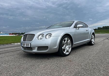 Bentley Continental GT - -