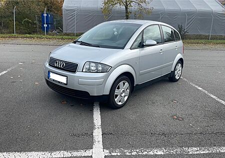 Audi A2 Gepflegter 1.4 - Bitte lesen! -