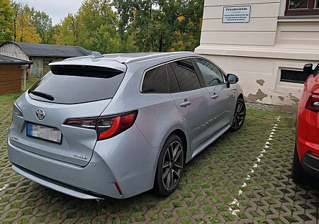 Toyota Corolla 2.0 Hybrid Lounge Touring Sports