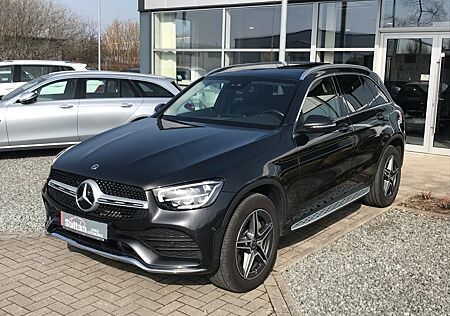 Mercedes-Benz GLC 300 de 4M 2x AMG Pan AHK Kam Dist Wide