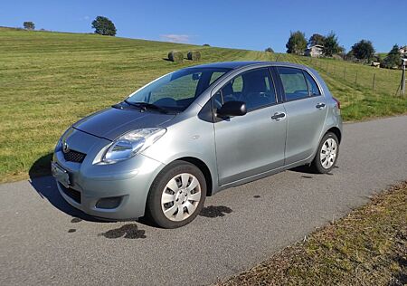 Toyota Yaris 1,0-l-VVT-i Cool Cool