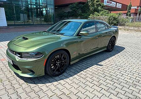 Dodge Charger 6,4 SRT Scat Pack 362 kW 392 Hemi