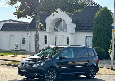 VW Touran Volkswagen Highline *KLIMAAUT. *SHZ *PDC*SERVICE NEU