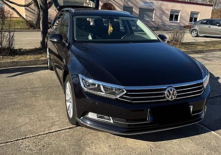 VW Passat Variant Volkswagen 2.0 TDI SCR DSG Highline Vari...
