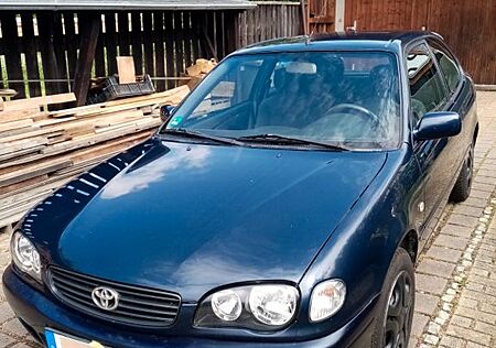 Toyota Corolla 1.4 VVT-i Compakt linea terra TÜV neu