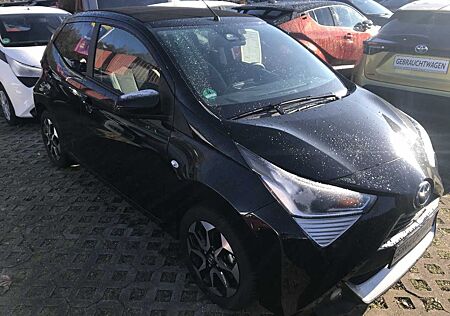 Toyota Aygo (X) Aygo 5-Türer x-play Team D. Air / Cabrio