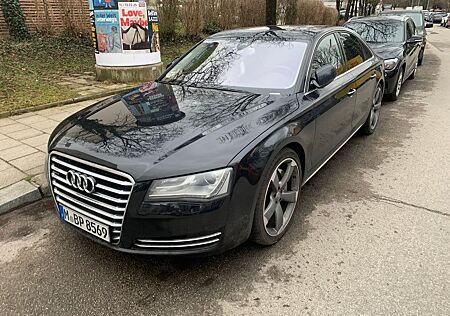 Audi A8 4.2 FSI Quattro, TÜV NEU, vom Mechaniker!
