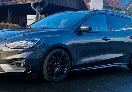 Ford Focus 2,0 EcoBlue ST Turnier ST