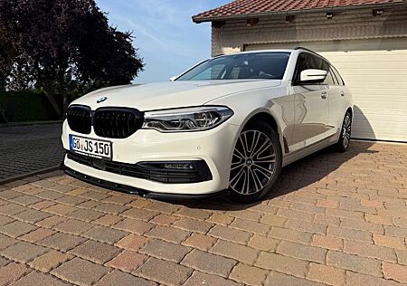 BMW 520d Touring Sport Line HUD HI-FI ACC Komfortzug