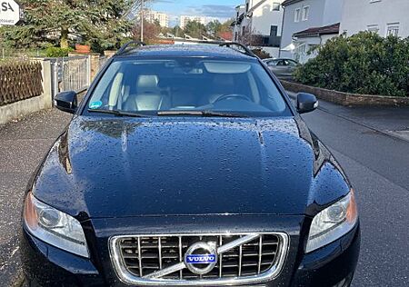 Volvo V70 D5 AWD Momentum Geartronic Momentum