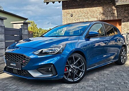 Ford Focus Lim. 2.3 ST*LED*1 Hand*Kamera*Leder