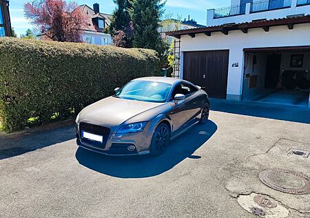 Audi TT Coupe 2.0 TFSI S tronic quattro -