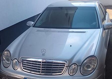 Mercedes-Benz 200
