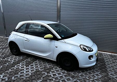 Opel Adam 1.2 -