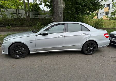 Mercedes-Benz E 350 CGI BlueEFFICIENCY AVANTGARDE