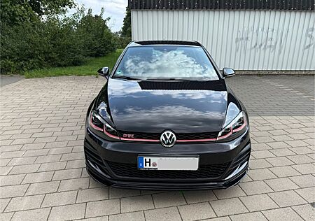 VW Golf Volkswagen 2.0 GTI DSG BlueMotion Facelift Virtual LED