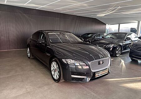 Jaguar XF 30t R-Sport AWD*Kamera*4xSHZ*Totwinkel*