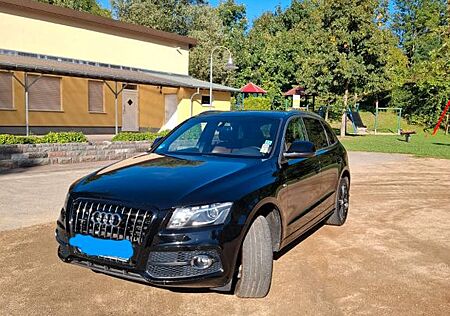 Audi Q5 3.2 FSI S tronic quattro -