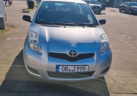 Toyota Yaris 1,0-l-VVT-i -