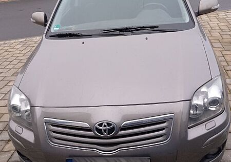 Toyota Avensis Combi