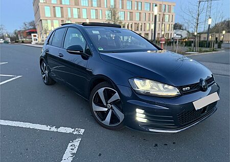 VW Golf Volkswagen 2.0 DSG GTD Pano ACC Service Neu