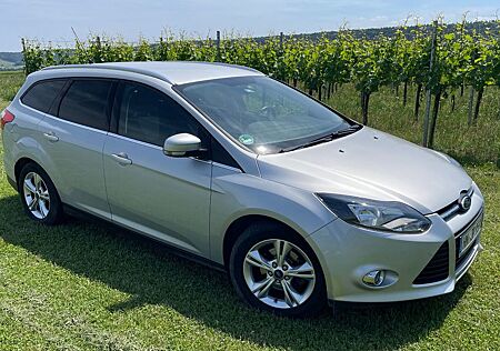 Ford Focus 1.0 Kombi (125 PS), AHK, Klima, Checkheft,