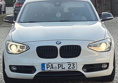 BMW 118i Sport Line Sport Line