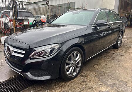 Mercedes-Benz C 180 C 180d T BlueTec T-Modell LED Navi Standheizg