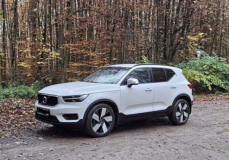 Volvo XC 40 XC40 D3 AWD Momentum Pro Geartronic Momentum Pro