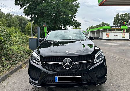 Mercedes-Benz GLE 350 d 4MATIC - AMG Line im Top-Zustand