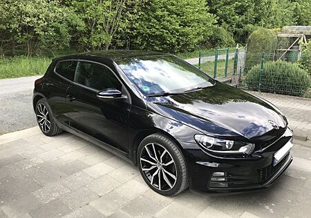 VW Scirocco Volkswagen 2.0 TDI -