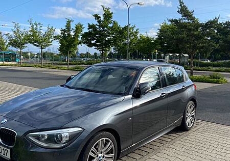 BMW 120d -sehr gepflegt/M SPORTPAKET/NAVI/XENON